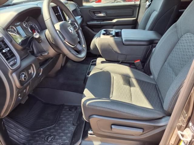 2025 RAM Ram 1500 RAM 1500 TRADESMAN CREW CAB 4X4 57 BOX