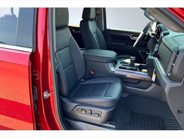 2025 Chevrolet Silverado 1500 4WD Crew Cab Short Bed LTZ