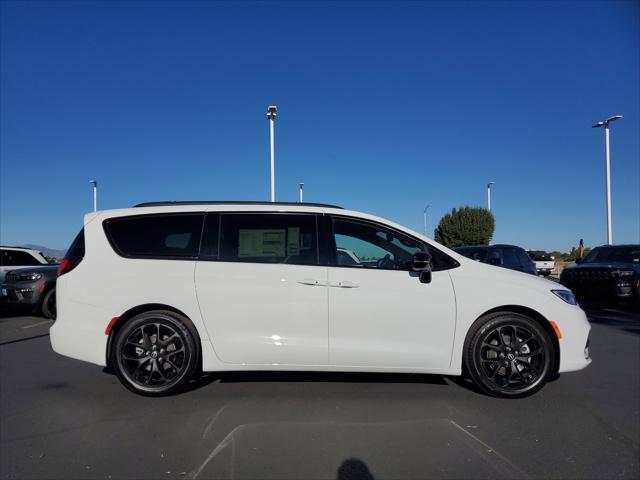 2025 Chrysler Pacifica PACIFICA LIMITED 2025 Chrysler Pacifica PACIFICA LIMITED