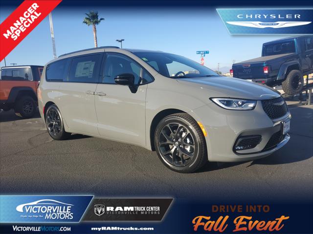 2025 Chrysler Pacifica PACIFICA LIMITED