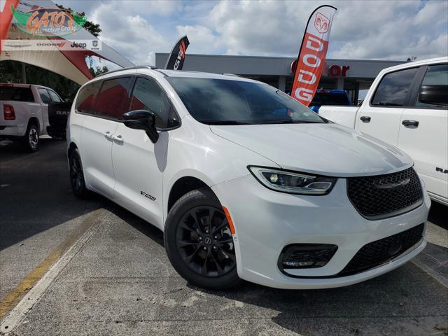 2025 Chrysler Pacifica PACIFICA SELECT