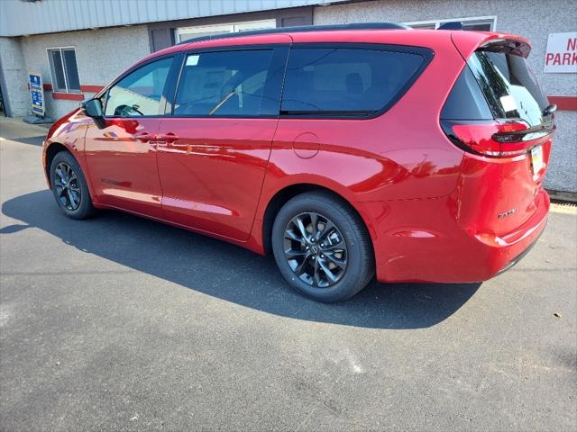 2025 Chrysler Pacifica PACIFICA SELECT