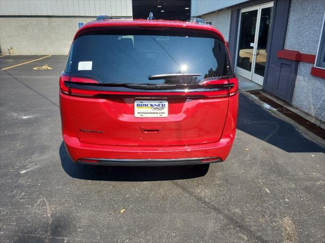 2025 Chrysler Pacifica PACIFICA SELECT