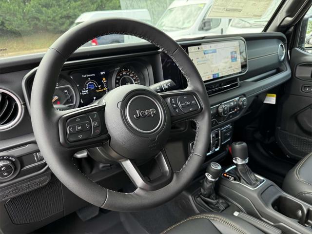 2025 Jeep Gladiator GLADIATOR HIGH TIDE 4X4 2025 Jeep Gladiator GLADIATOR HIGH TIDE 4X4