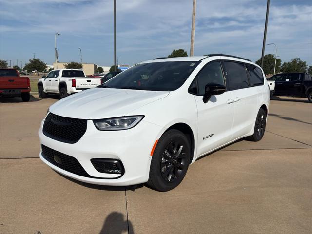 2025 Chrysler Pacifica PACIFICA SELECT