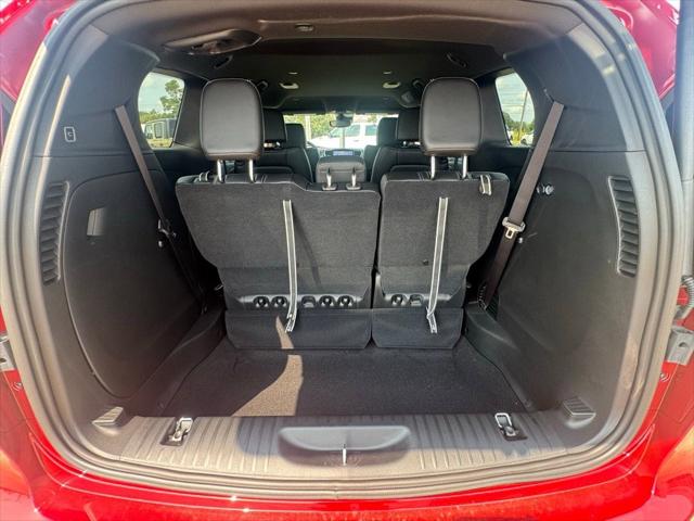 2025 Chrysler Voyager LX
