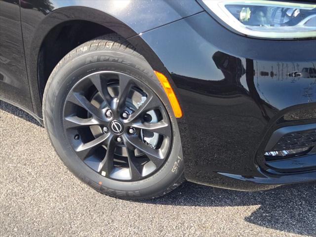 2025 Chrysler Pacifica PACIFICA SELECT