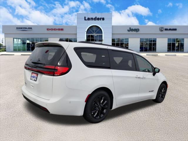 2025 Chrysler Pacifica PACIFICA SELECT