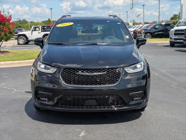 2025 Chrysler Pacifica PACIFICA SELECT