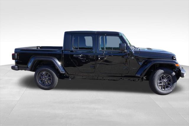 2025 Jeep Gladiator GLADIATOR SPORT S 4X4