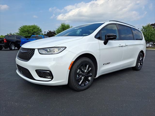 2025 Chrysler Pacifica PACIFICA SELECT