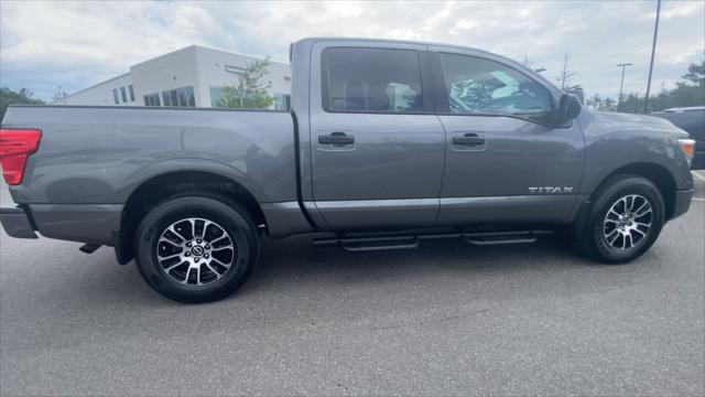 2024 Nissan Titan Crew Cab SV 4x4