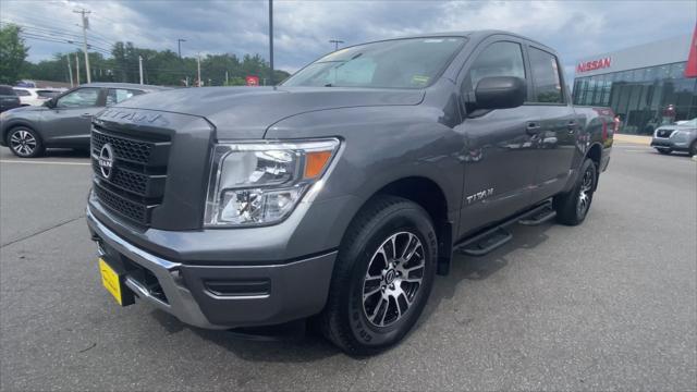 2024 Nissan Titan Crew Cab SV 4x4