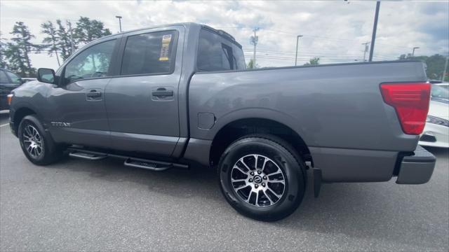 2024 Nissan Titan Crew Cab SV 4x4