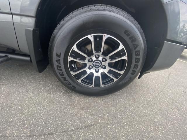 2024 Nissan Titan Crew Cab SV 4x4