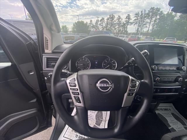 2024 Nissan Titan Crew Cab SV 4x4