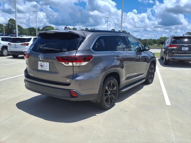 2019 Toyota Highlander SE