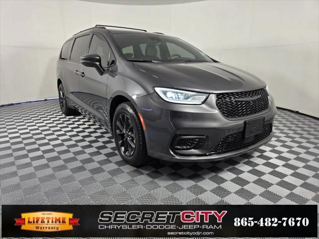 2022 Chrysler Pacifica Touring L AWD