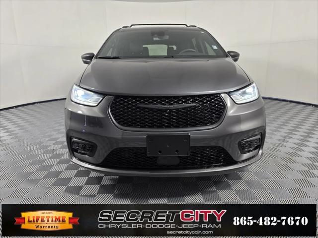 2022 Chrysler Pacifica Touring L AWD