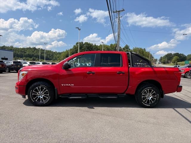 2022 Nissan TITAN Crew Cab SV 4x4
