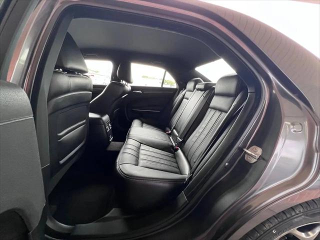 2018 Chrysler 300 300S AWD