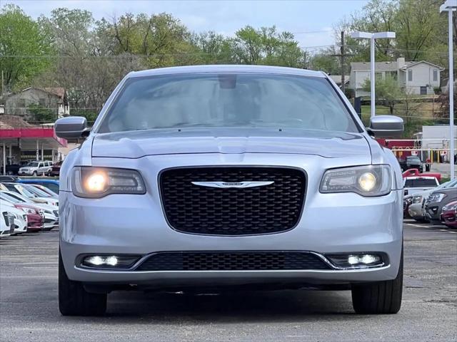 2016 Chrysler 300 300S