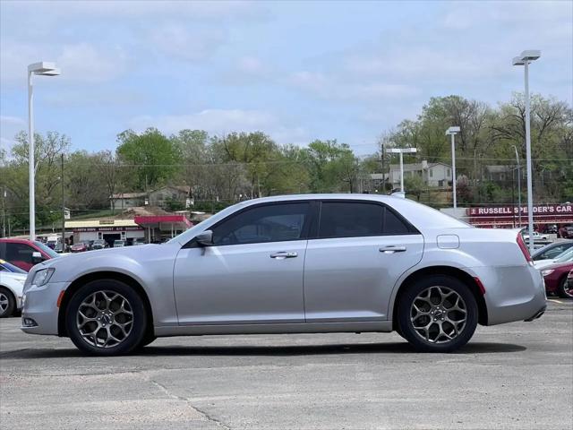 2016 Chrysler 300 300S