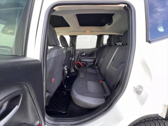 2015 Jeep Renegade Trailhawk