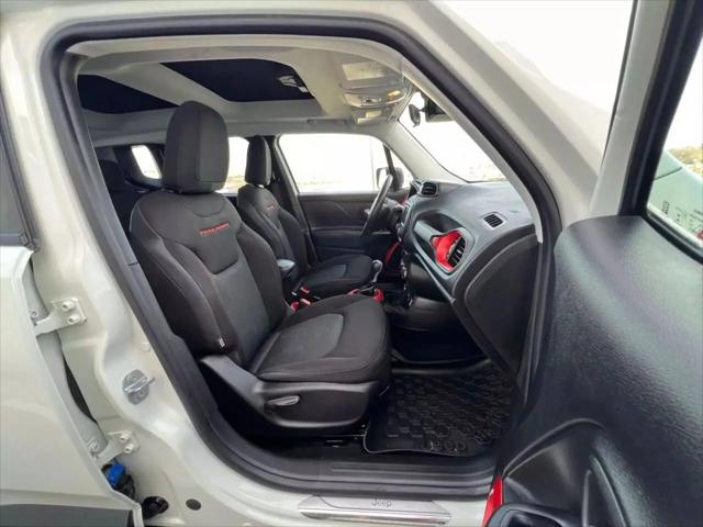 2015 Jeep Renegade Trailhawk