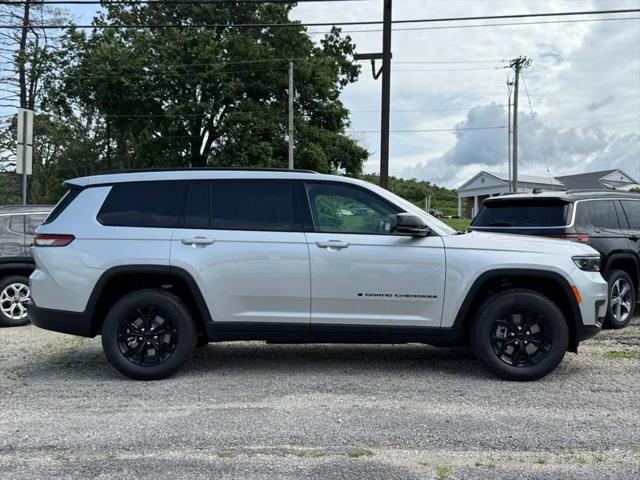 2025 Jeep Grand Cherokee GRAND CHEROKEE L ALTITUDE X 4X4