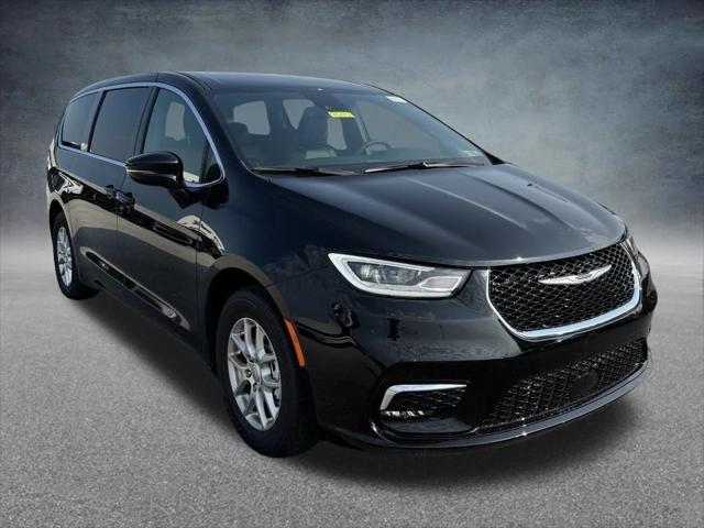 2025 Chrysler Pacifica PACIFICA SELECT