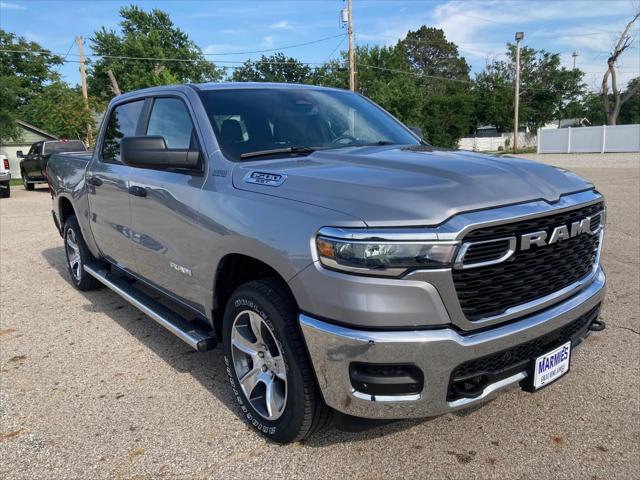 2025 RAM Ram 1500 RAM 1500 TRADESMAN CREW CAB 4X4 57 BOX