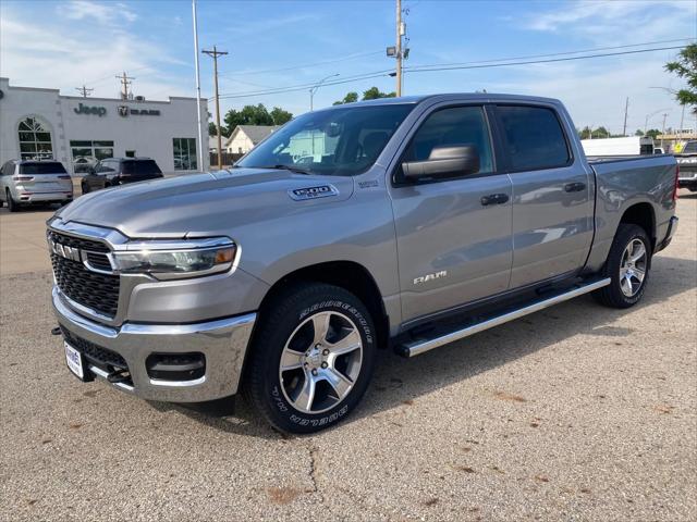2025 RAM Ram 1500 RAM 1500 TRADESMAN CREW CAB 4X4 57 BOX