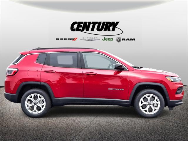 2025 Jeep Compass COMPASS LATITUDE 4X4