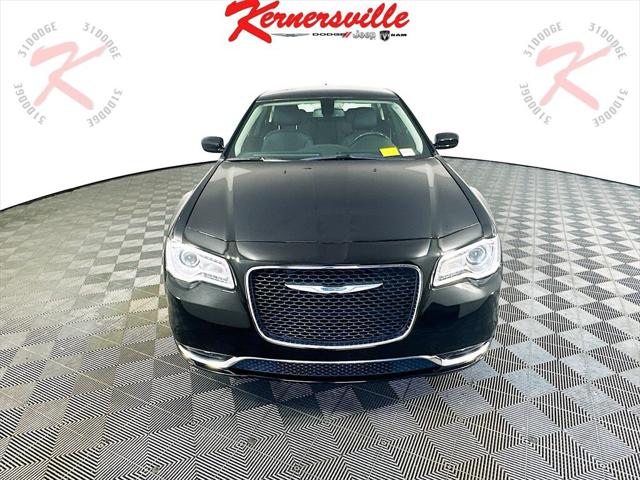 2021 Chrysler 300 Touring