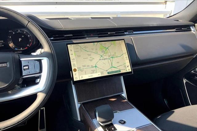 2025 Land Rover Range Rover P530 SE 7 Seat