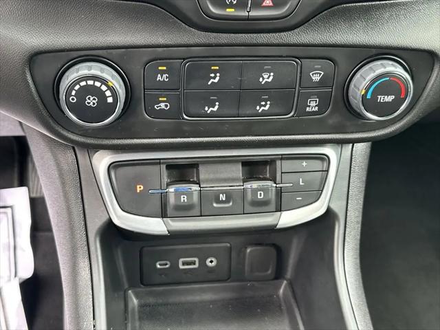 2024 GMC Terrain FWD SLE