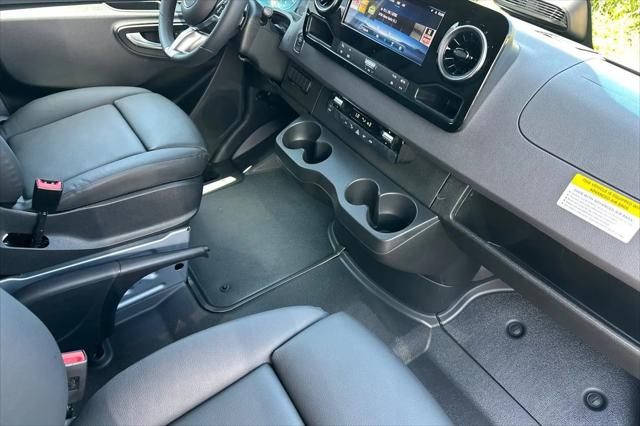2025 Mercedes-Benz Sprinter 2500 2500