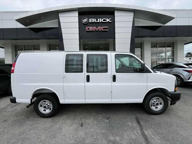 2025 GMC Savana Cargo RWD 2500 Regular Wheelbase Work Van