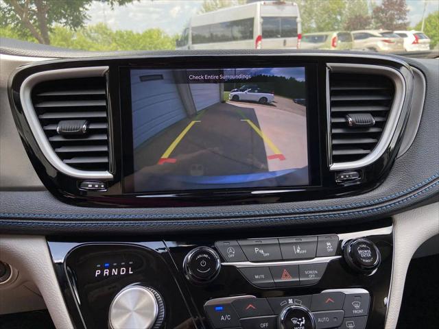 2021 Chrysler Pacifica Touring