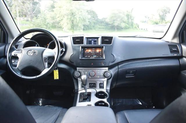 2012 Toyota Highlander SE V6