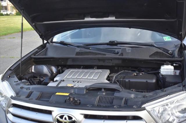 2012 Toyota Highlander SE V6