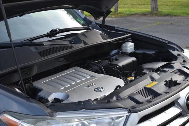 2012 Toyota Highlander SE V6