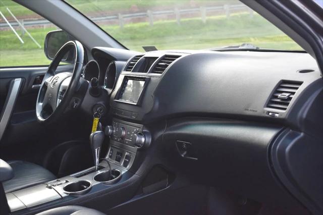 2012 Toyota Highlander SE V6