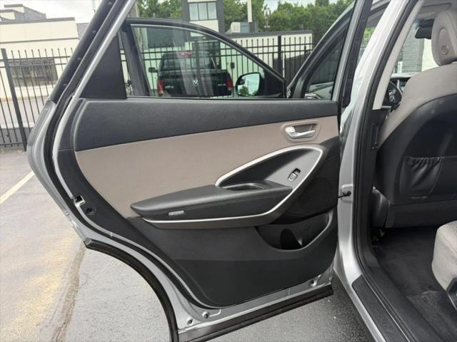 2018 Hyundai Santa Fe SE