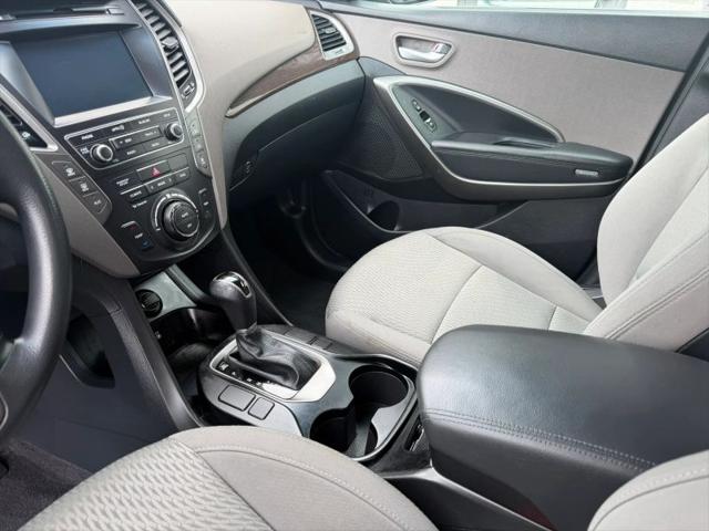 2018 Hyundai Santa Fe SE