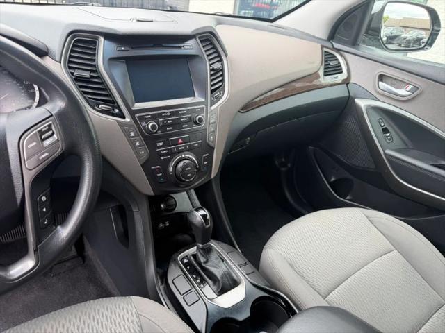 2018 Hyundai Santa Fe SE