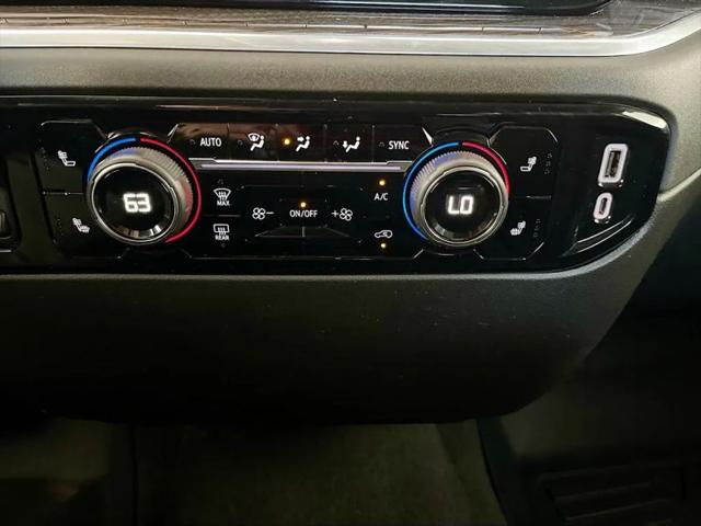 2022 Chevrolet Silverado 1500 4WD Crew Cab Short Bed RST