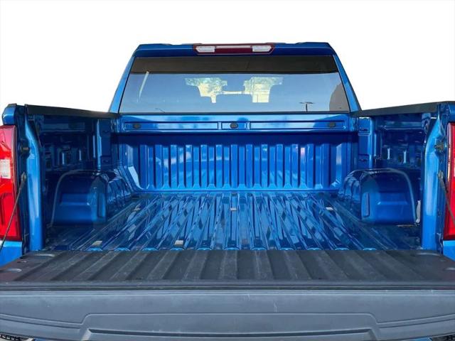 2022 Chevrolet Silverado 1500 4WD Crew Cab Short Bed RST