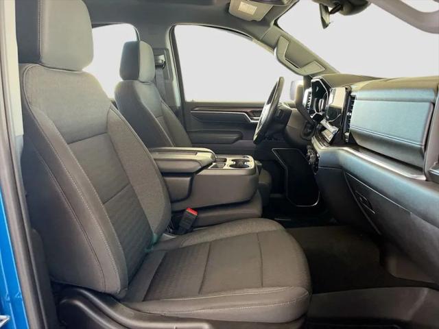 2022 Chevrolet Silverado 1500 4WD Crew Cab Short Bed RST